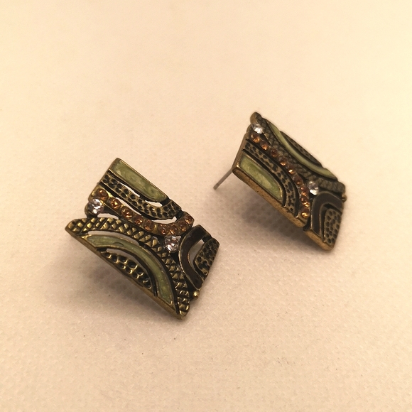Vintage bronze tone enamel earrings - Picture 3 of 5